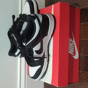 Nike Panda Dunks